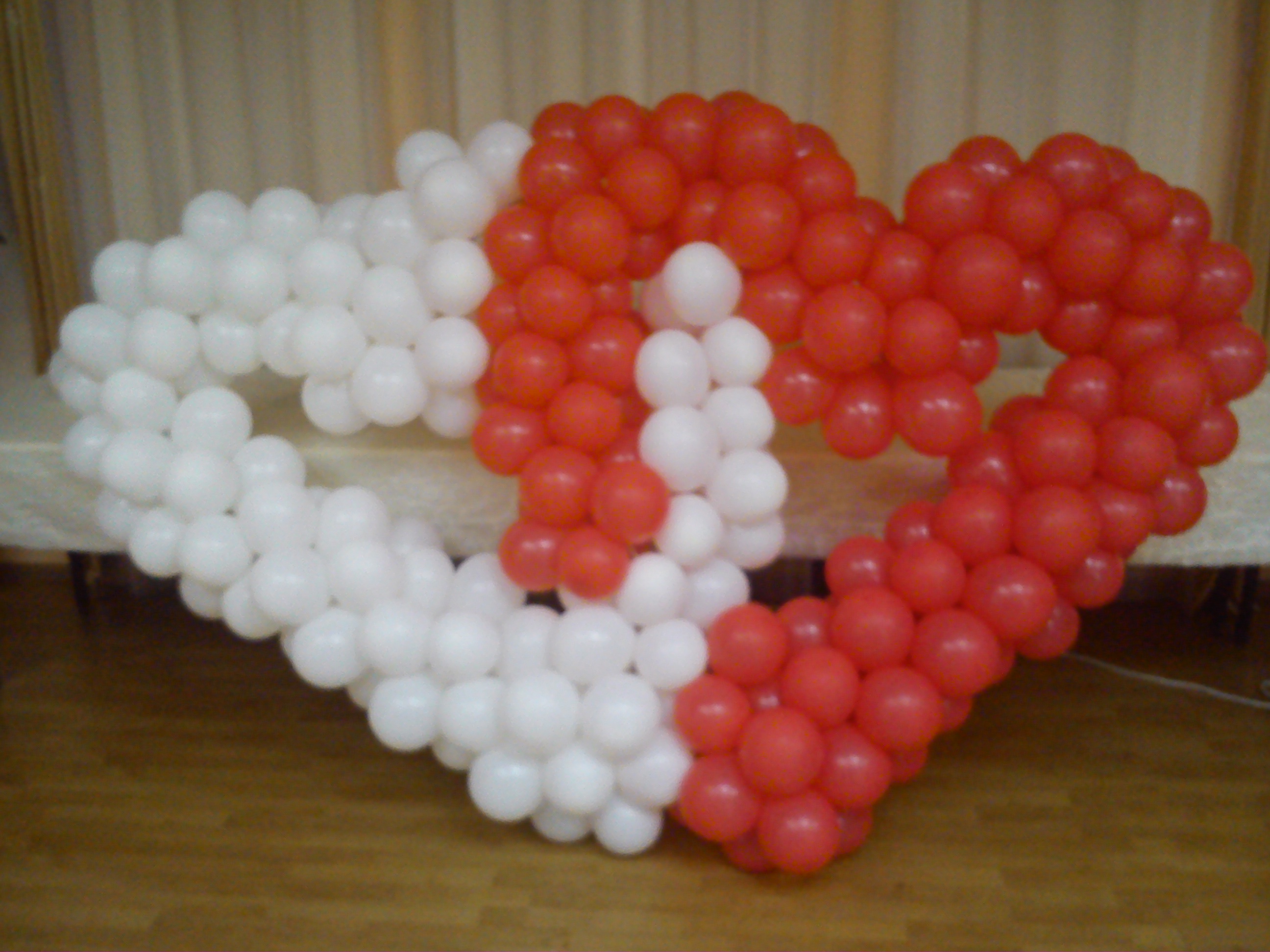 Dekoracje z balonów serca